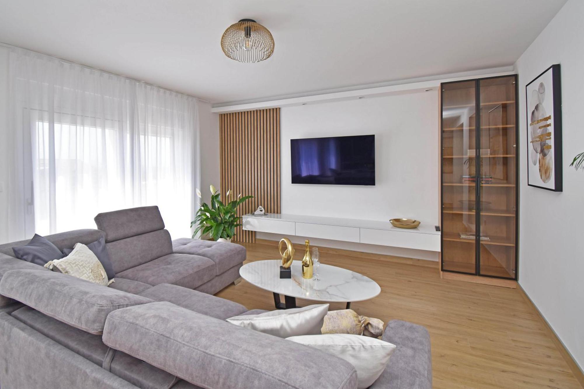 Luxury Apartments Luna Тучепи Екстер'єр фото